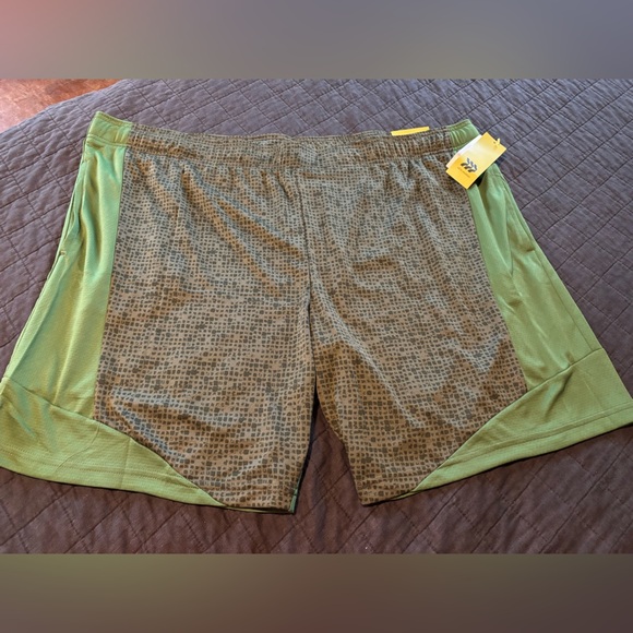 All In Motion‎ Men's Shorts Size 3XL Green NWT - Picture 1 of 4